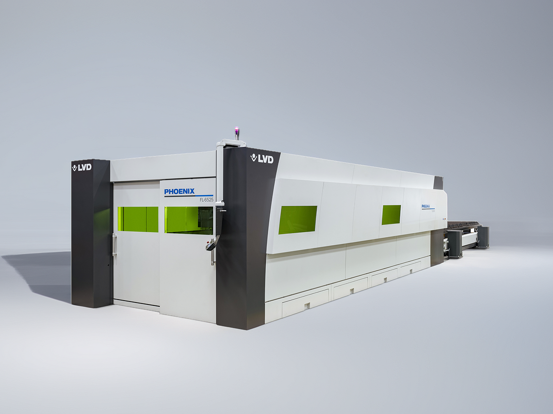 Industrial machine system with integrated display for production control